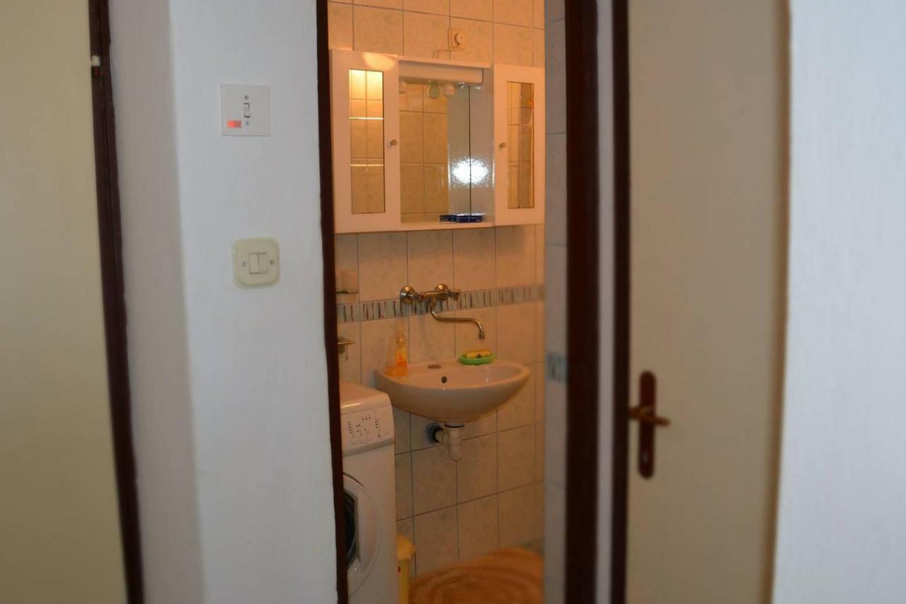 Holiday House Maretta - Apartment No 1 Lukovo Šugarje Dış mekan fotoğraf