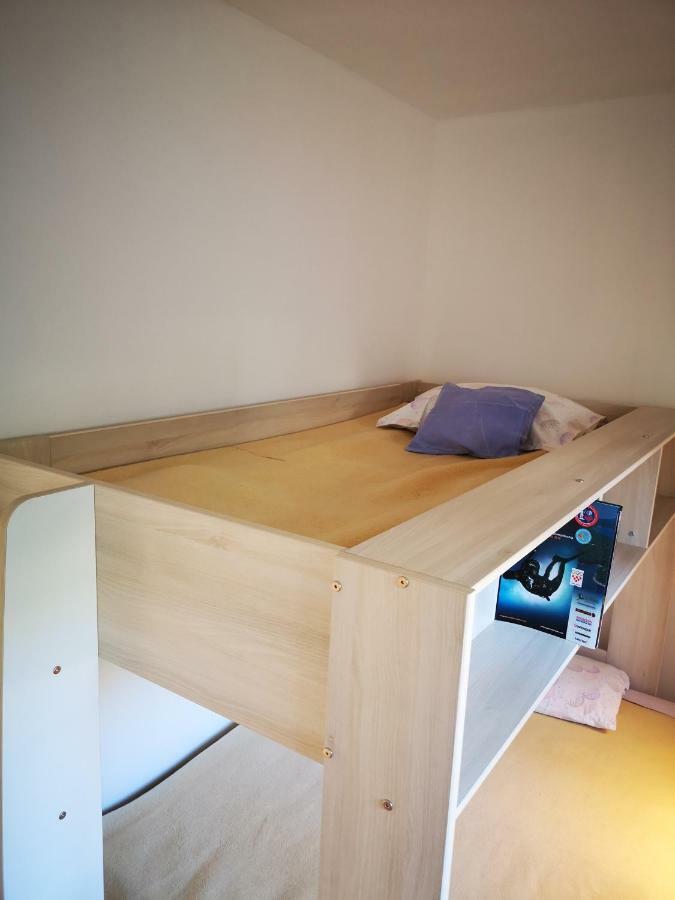 Holiday House Maretta - Apartment No 1 Lukovo Šugarje Dış mekan fotoğraf